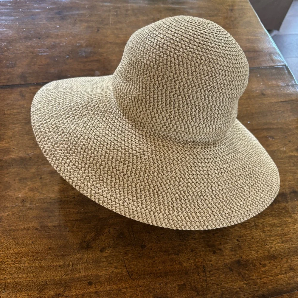 Eric Javits sun hat - Picture 4 of 5